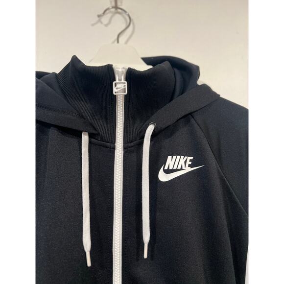 Women’s Nike Zip up Hooded Jacket Medium Athleisure Activewear Workout Black - Picture 2 of 6
